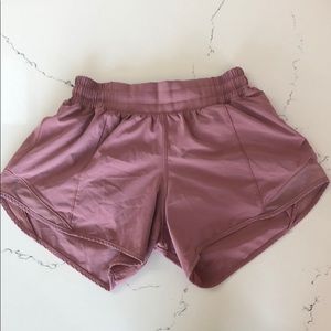 Size 4 tall Lululemon women’s shorts